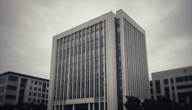 资质审核中的财税关注点与限制条件